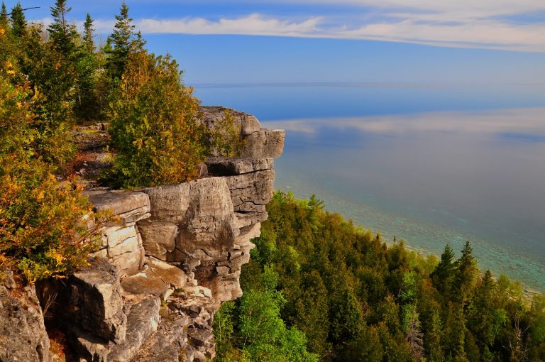 EXPLORING LION’S HEAD: THE BEST LOOKOUT POINTS JUST 15 MINUTES AWAY